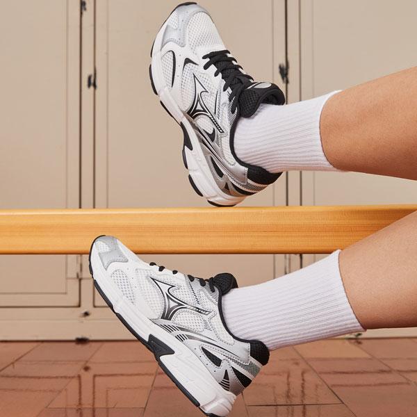 Mizuno Cyclone Speed 2 K 'Silver' купить в интернет-магазине Yoocart с быстрой доставкой по России.