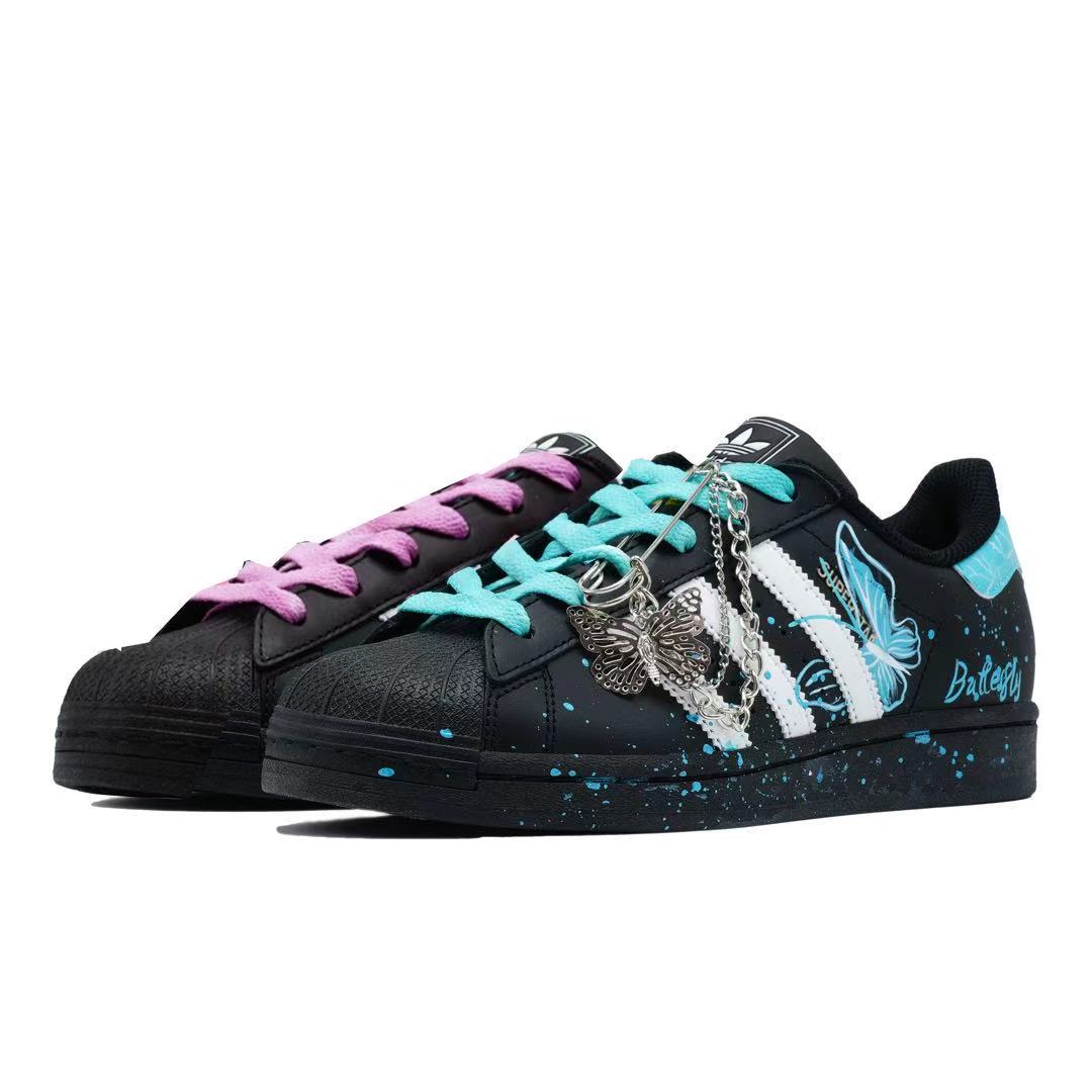 Adidas Originals Superstar 2 Mismatched Abrasion Resistant Low top Skateboard Shoes Unisex Pink Blue