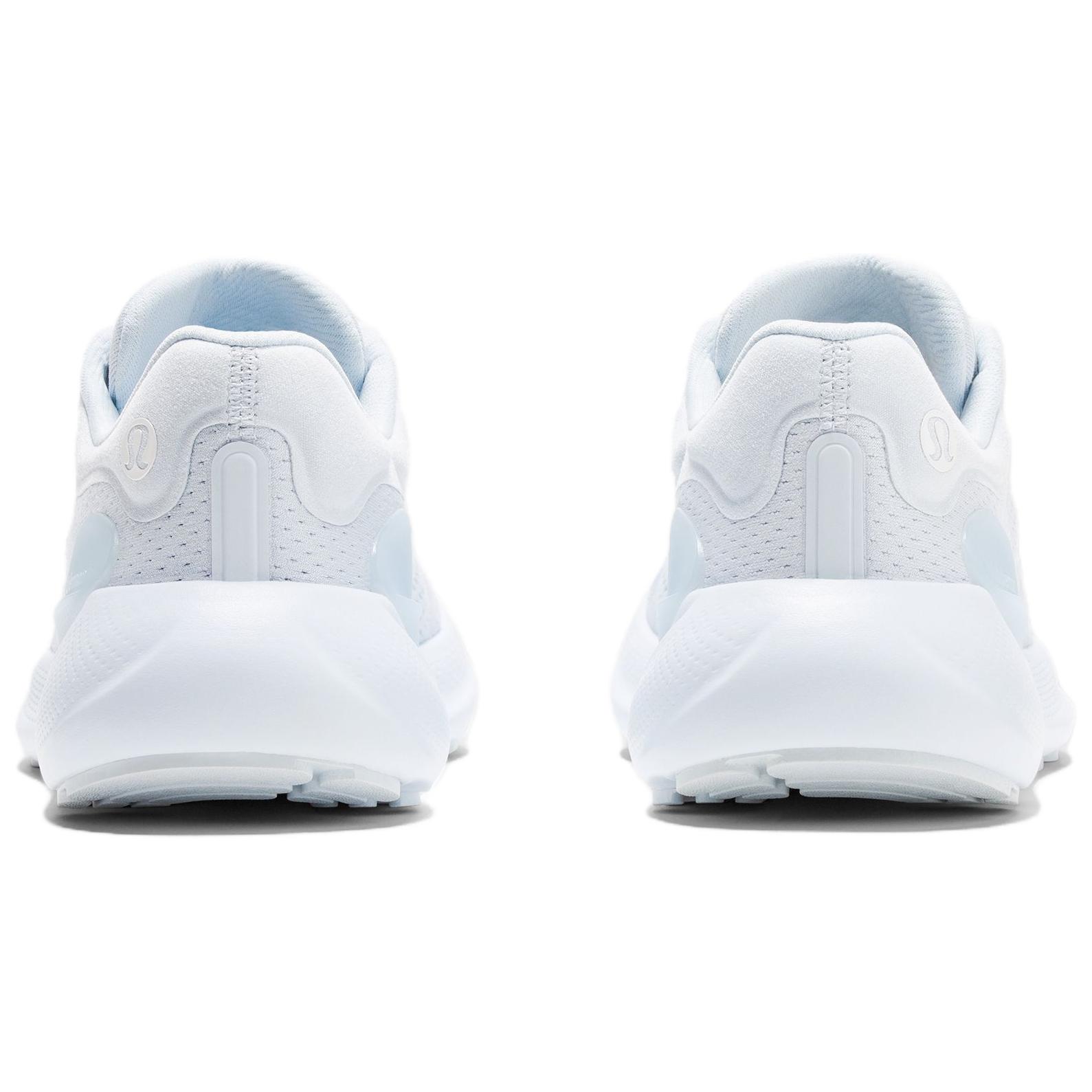 Lululemon Beyondfeel Cushioning Support Low Top Running Shoes Women's Light Blue купить в интернет-магазине Yoocart с быстрой доставкой по России.