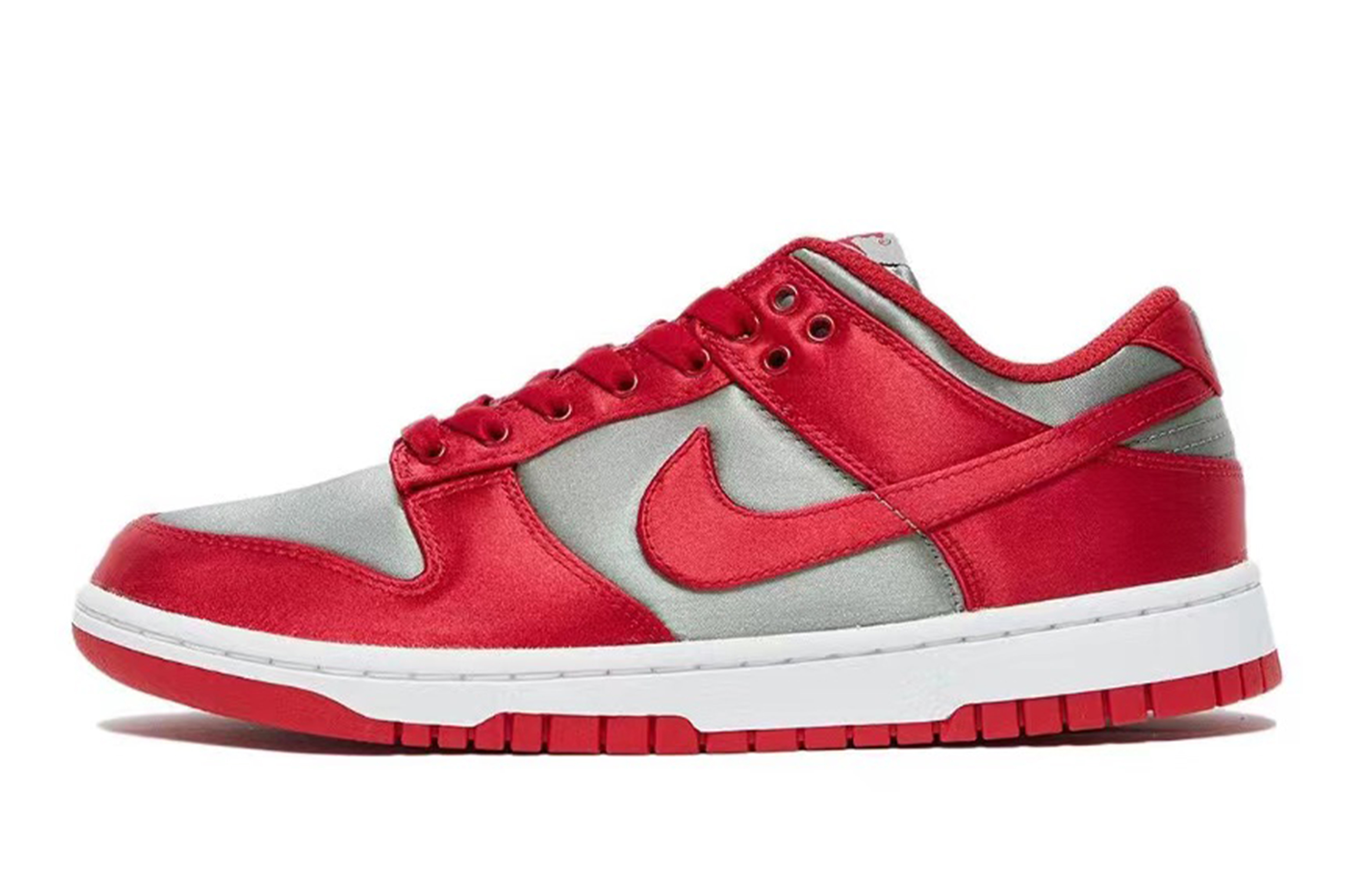 Nike Dunk Skateboard Shoes Women's Low top Gold купить в интернет-магазине Yoocart с быстрой доставкой по России.