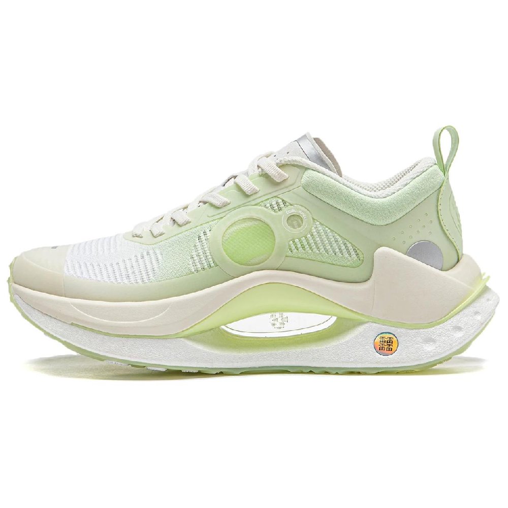 LiNing Shadow CRC Cushioning, Wear Resistant Low Top Casual Running Shoes Women's White Green