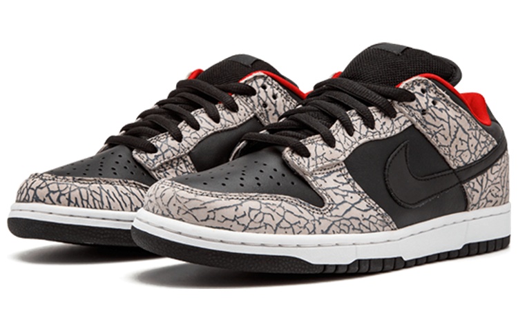 Nike Sb Dunk Low Supreme Black Cement 2002