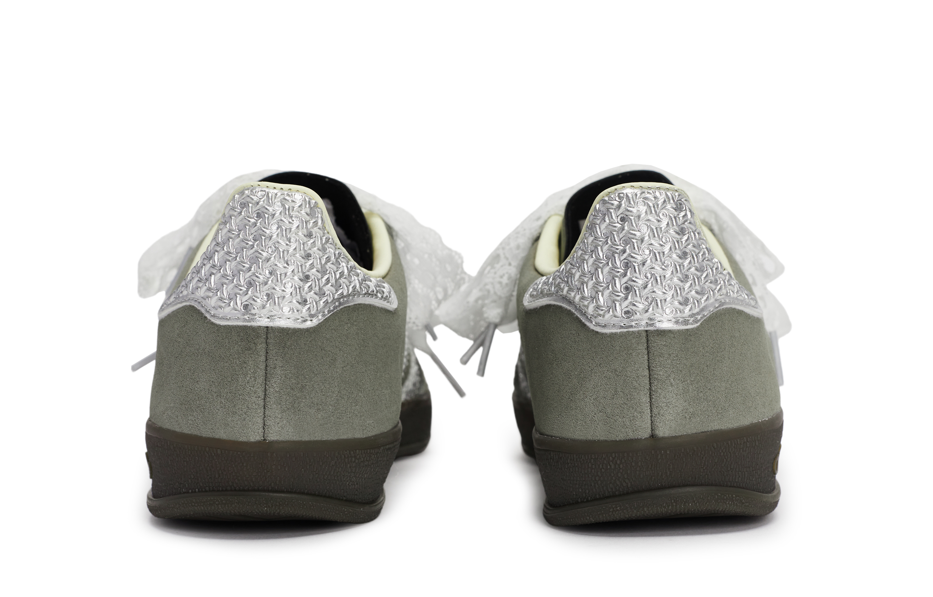 Adidas Originals GAZELLE INDOOR Skateboard Shoes Unisex Low top Silver/White/Gray купить в интернет-магазине Yoocart с быстрой доставкой по России.