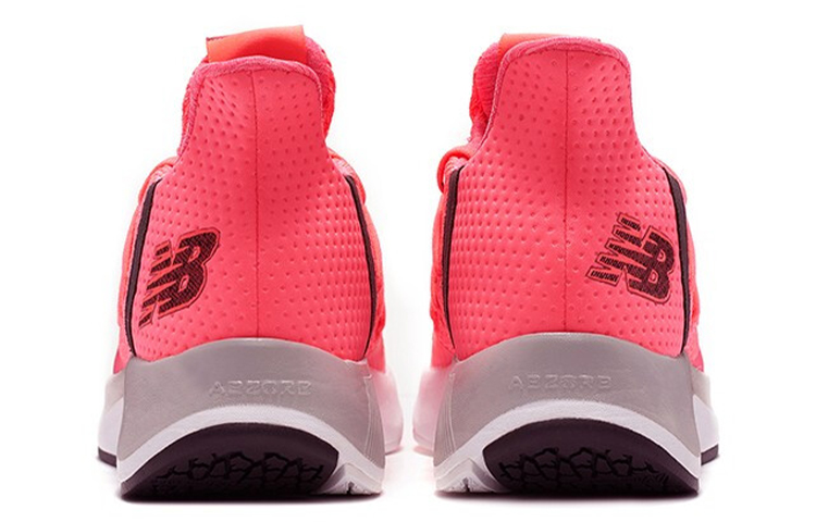 New Balance Cypher V2 Pink Women's купить в интернет-магазине Yoocart с быстрой доставкой по России.