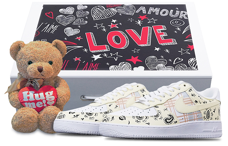 Nike Air Force 1 'Triple White' Low-Top Skateboard Shoes Women's Ecru