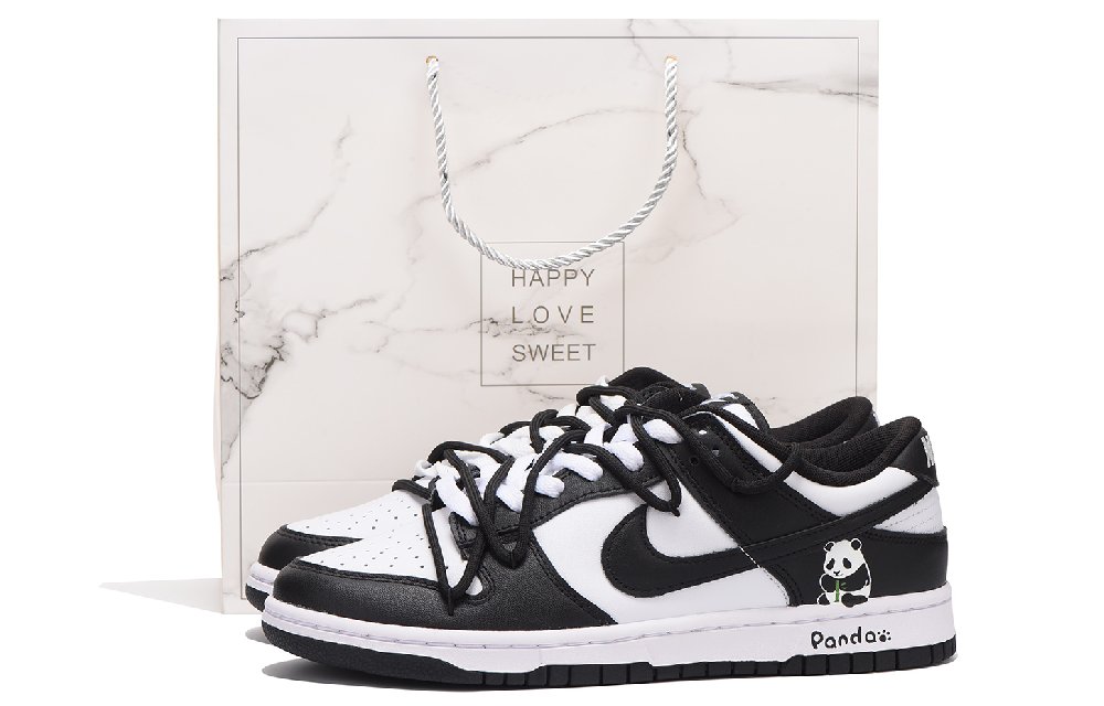 Nike Dunk Low Retro Low-Top Skateboard Shoes Men's Black White