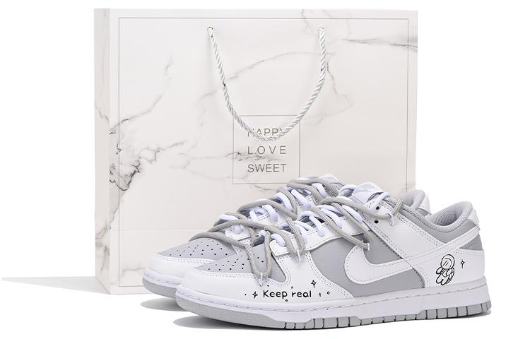 Nike Dunk Low Retro Themed Outfit Astronaut Low-Top Skateboard Shoes Men's Gray White