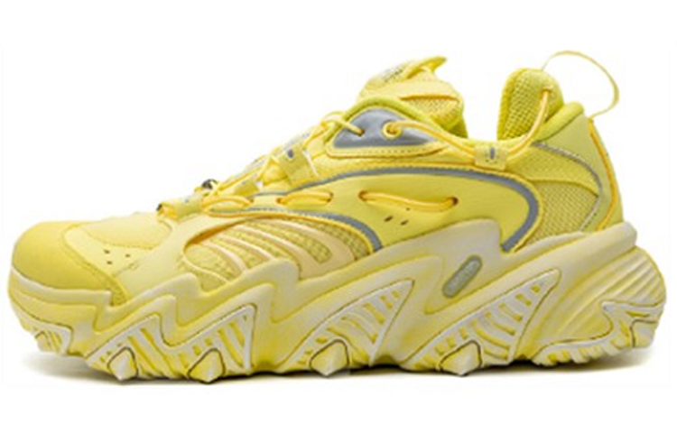 LiNing X Claw Cushioned Slip Resistant Low Top Casual Shoes Women's Cream Yellow