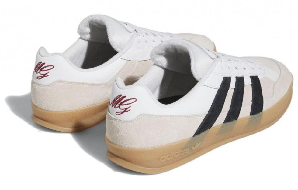 Adidas Aloha Super Cloud White Core Black Gum купить в интернет-магазине Yoocart с быстрой доставкой по России.
