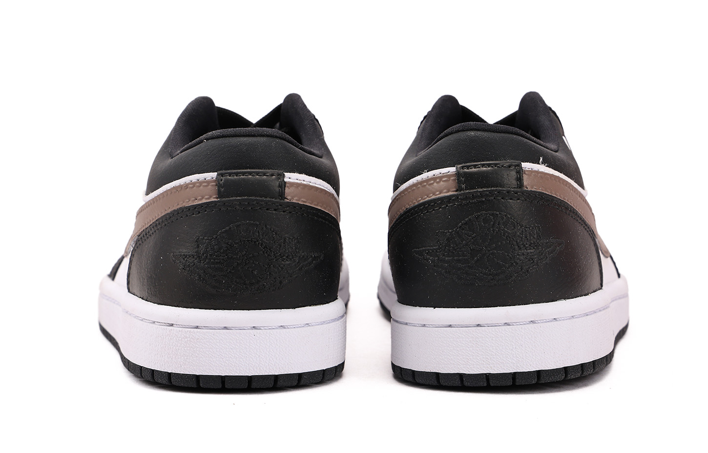 Jordan Air Jordan 1 Anti Slip And Wear Resistant Coverage Low Top Vintage Basketball Shoes Women's Black Brown купить в интернет-магазине Yoocart с быстрой доставкой по России.