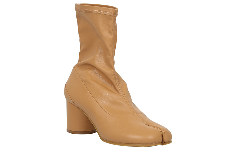 Maison Margiela Tabi Ankle Boots Women's Brown купить в интернет-магазине Yoocart с быстрой доставкой по России.