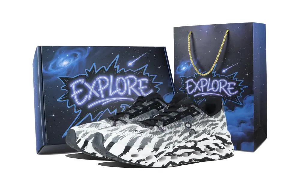 On Cloudtilt Collection Cushioning, Wear Resistant Low top Running Shoes Unisex Black White
