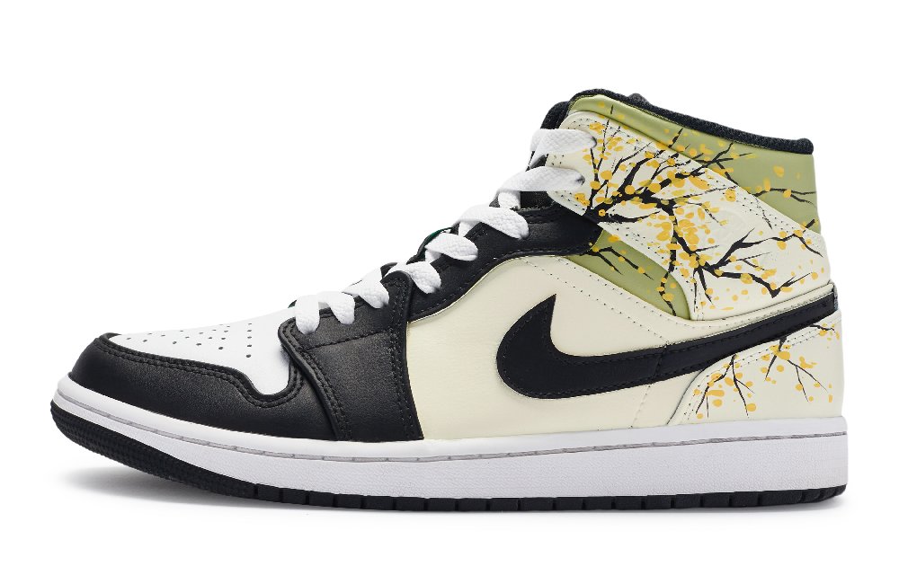 JORDAN Air JORDAN 1 Vintage Basketball Shoes Women's Mid Top Black/White