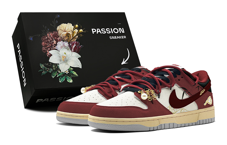 Nike Dunk New Chinese Style, Modern Wedding Shoes, Celebrating A Happy Union Low Top Skateboard Shoes Unisex Red
