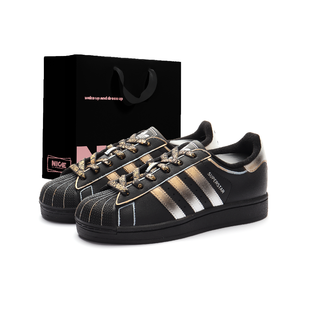 Adidas Originals SUPERSTAR Wear resistant And Lightweight Low Top Skateboard Shoes Unisex Black Gold