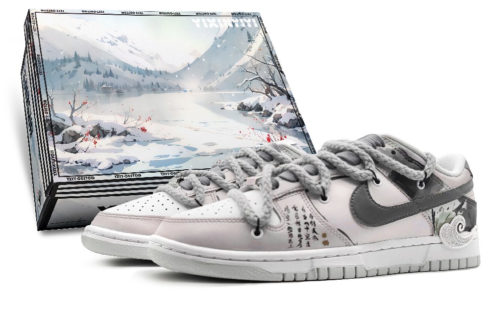 Nike Dunk Low-Top Skateboard Shoes Men's Gray Pink