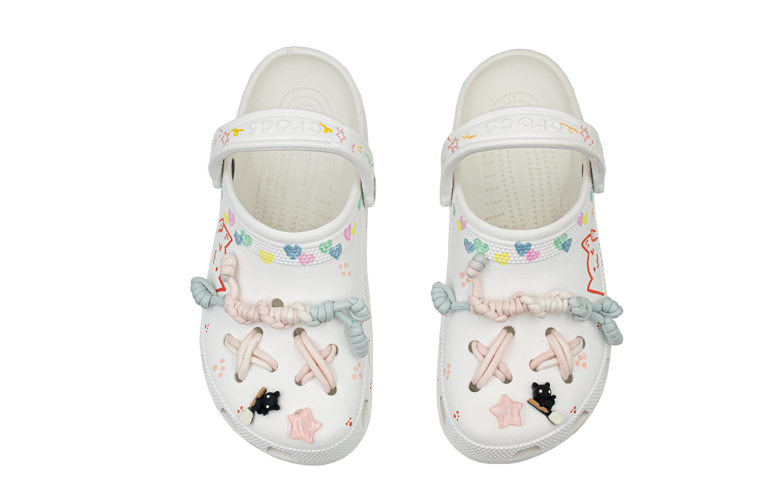 Crocs Classic Clog Pink Blue Meow Star Clogs Unisex White купить в интернет-магазине Yoocart с быстрой доставкой по России.