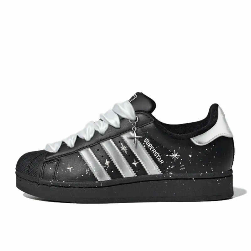 Adidas Originals SUPERSTAR Star Path Abrasion Resistant Low top Skateboard Shoes Women's Black Silver