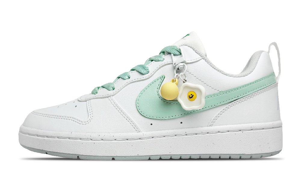 Nike Court Borough Low Top Skateboard Shoes GS White