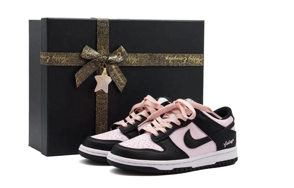 Nike Dunk Low top Skateboard Shoes Unisex Pink Black