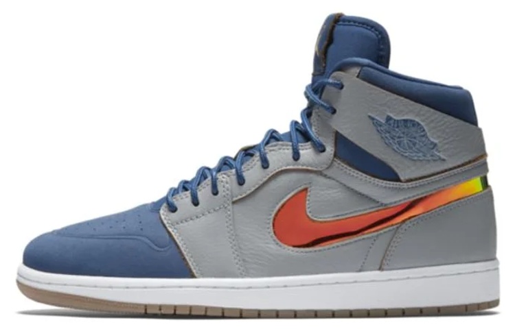 JORDAN 1 Retro High Nouveau Dunk From Above