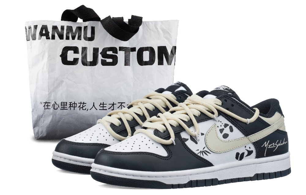 Nike Dunk Panda Paradise Anti-Slip And Wear-Resistant Lightweight Low-Top Skateboard Shoes Women's Black White
