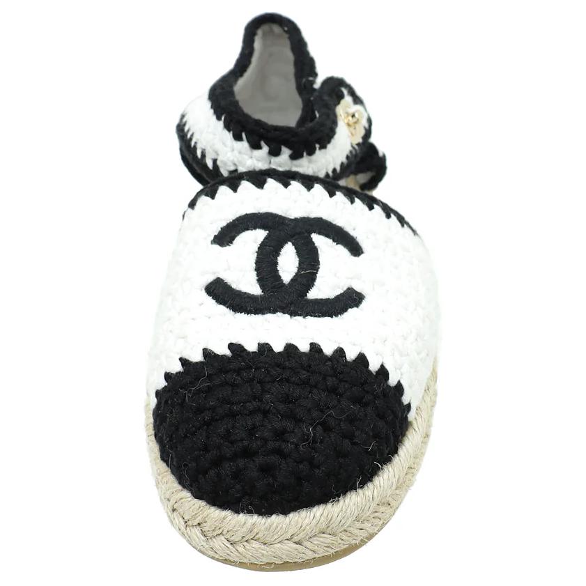 CHANEL Casual Single Shoes Women's Black White купить в интернет-магазине Yoocart с быстрой доставкой по России.