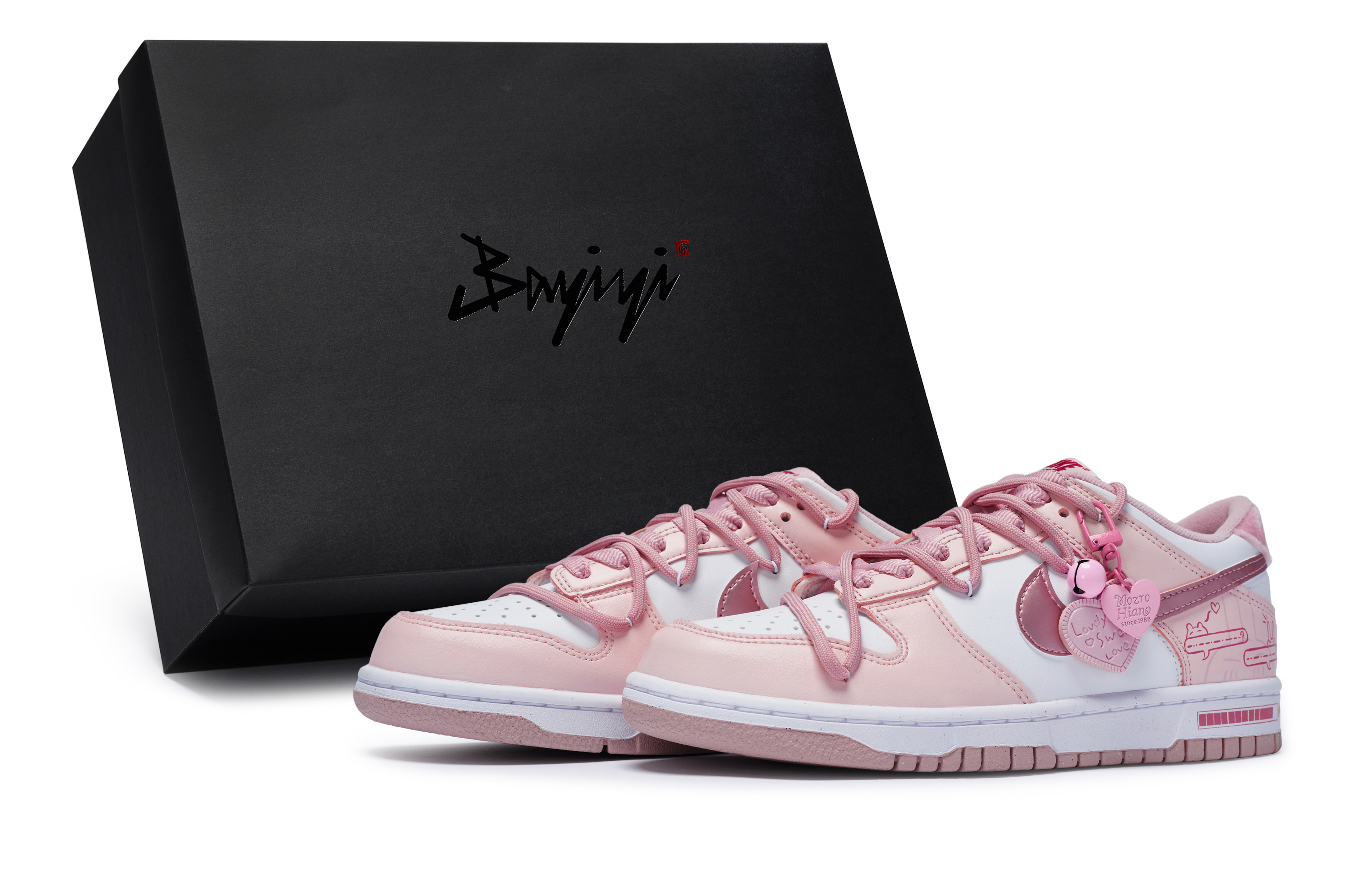Nike Dunk 811 Manufacturing, Pink Bunny Journal Low Top Skateboard Shoes Women's Pink White