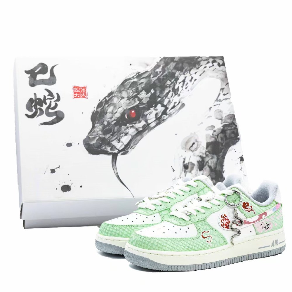 Nike Air Force 1 Anti-Slip Wear-Resistant Low-Top Skateboard Shoes Women's Light Green