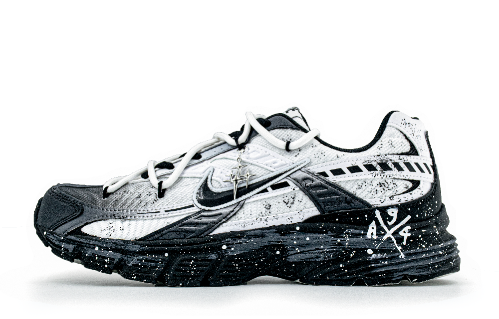 Nike Initiator Abrasion Resistant Low Top Running Shoes Men's Black White