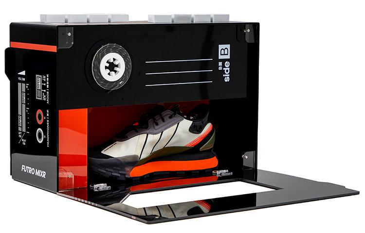 adidas neo Futro Mixr Black White Orange купить в интернет-магазине Yoocart с быстрой доставкой по России.