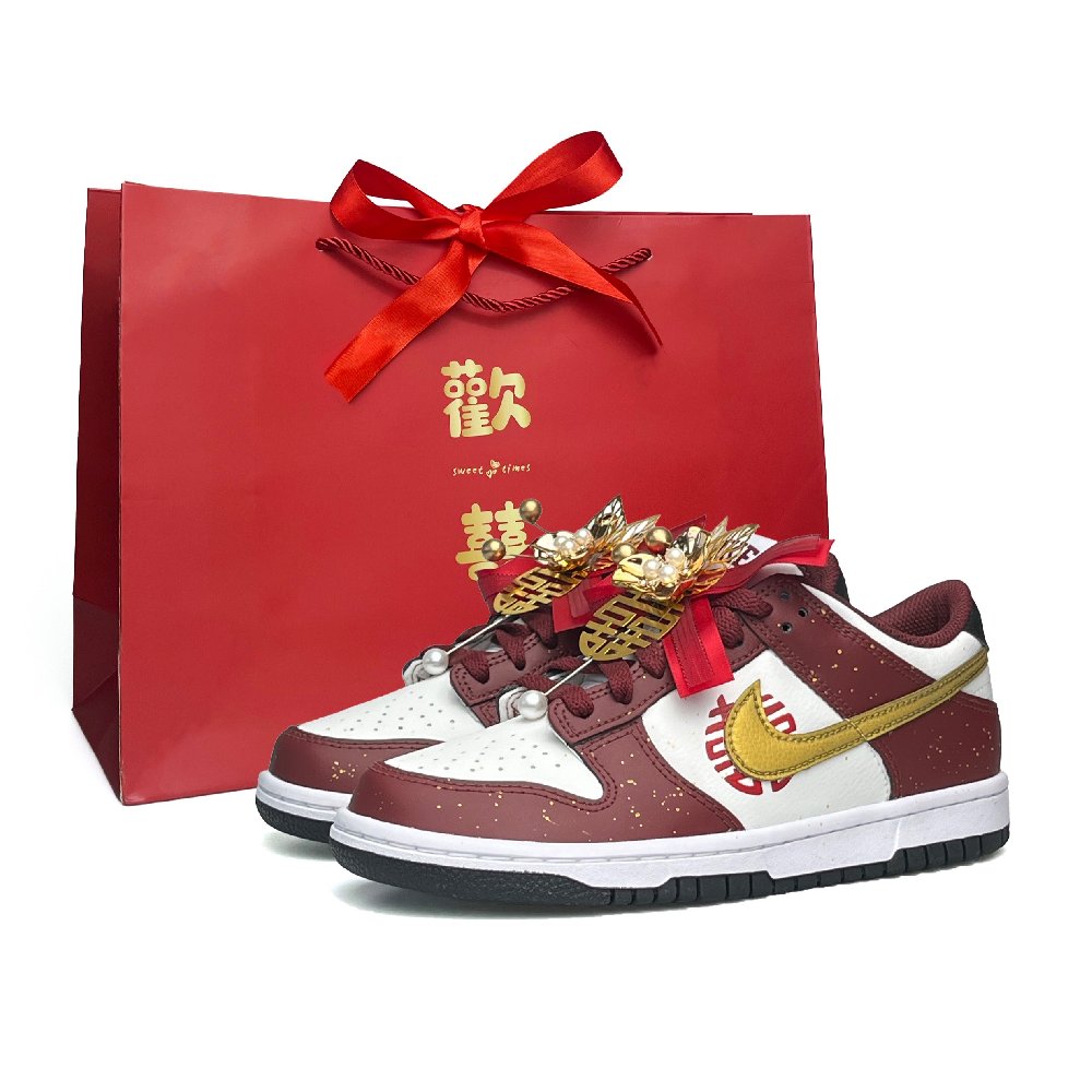 Nike Dunk WAO Anti Slip Wear Resistant Low Top Skateboard Shoes Women's Red White
