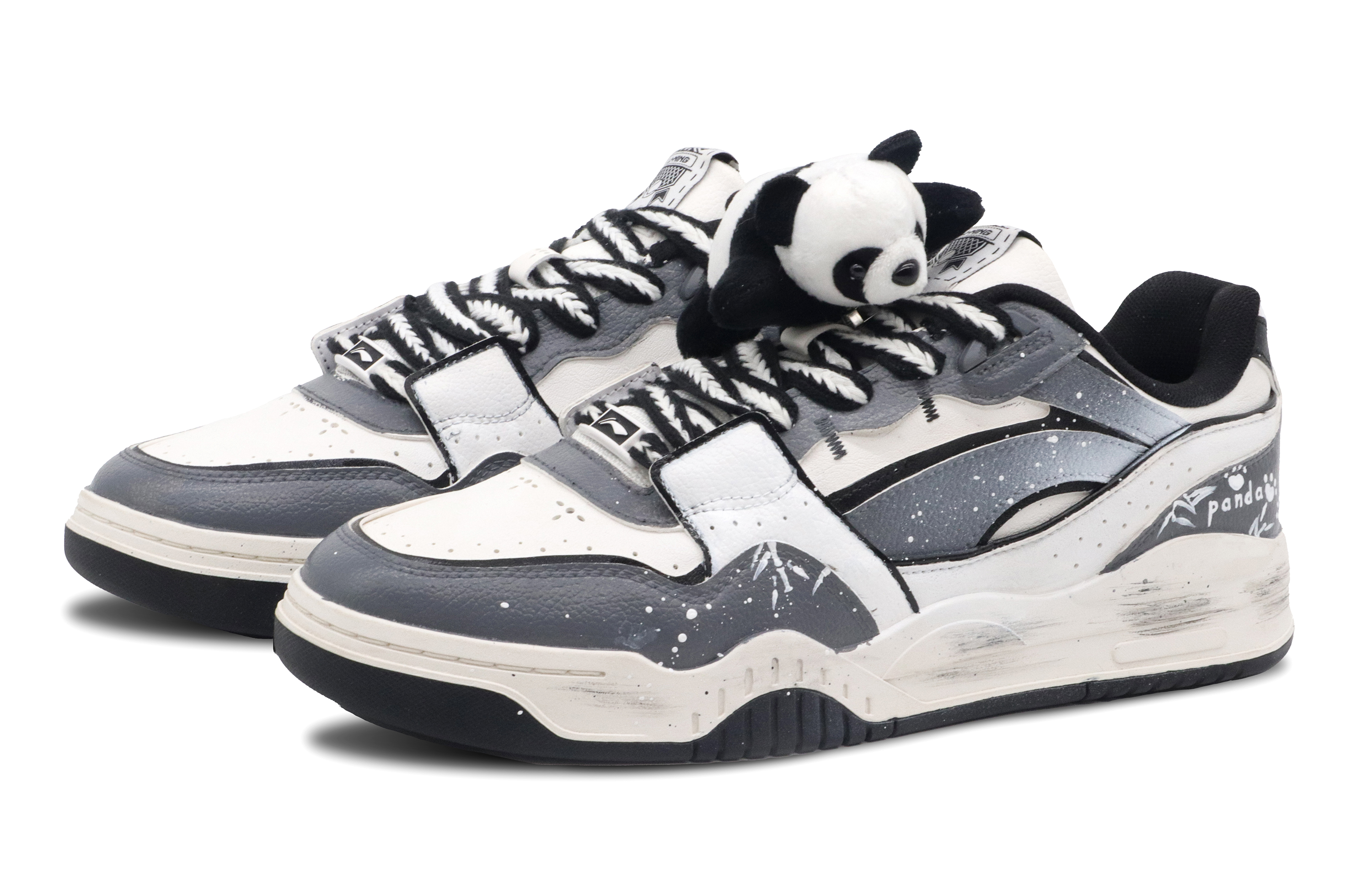LINING Skateboard Shoes Men Low-Top White купить в интернет-магазине Yoocart с быстрой доставкой по России.