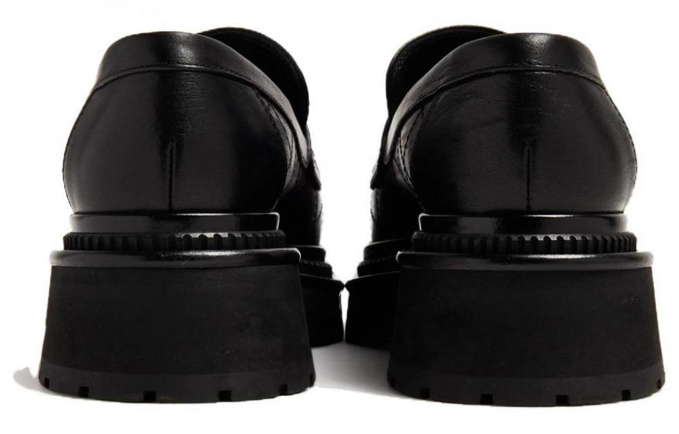 CHANEL Loafers Women's Black купить в интернет-магазине Yoocart с быстрой доставкой по России.