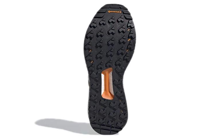 Adidas Questar Human Made Brown купить в интернет-магазине Yoocart с быстрой доставкой по России.