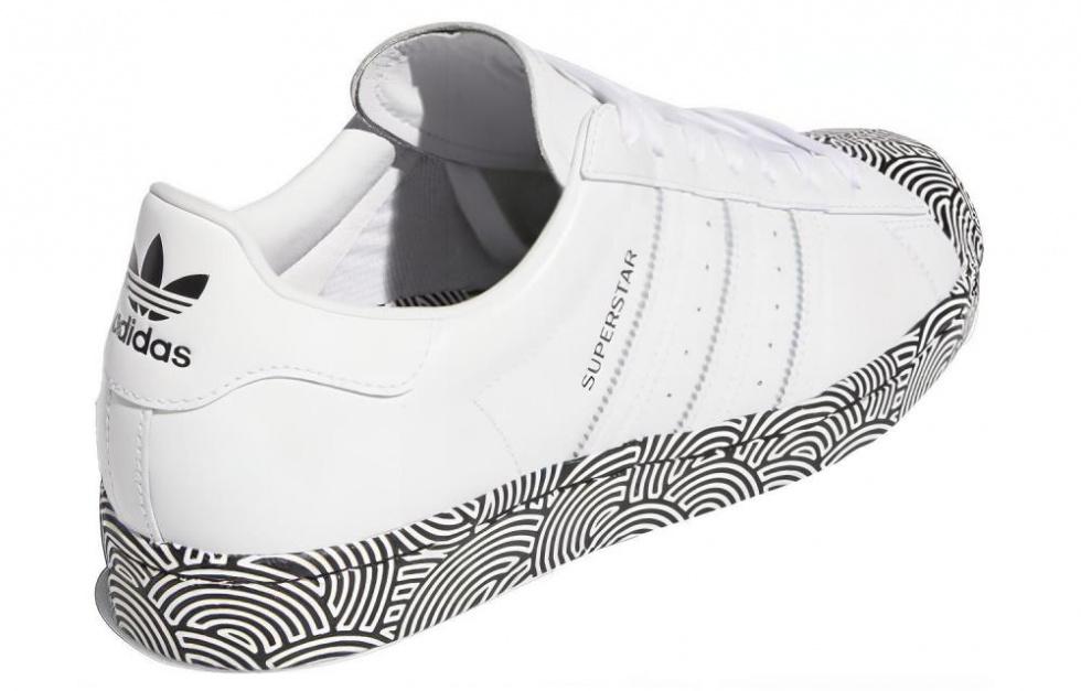 Adidas Superstar Hiroko Takahashi White купить в интернет-магазине Yoocart с быстрой доставкой по России.