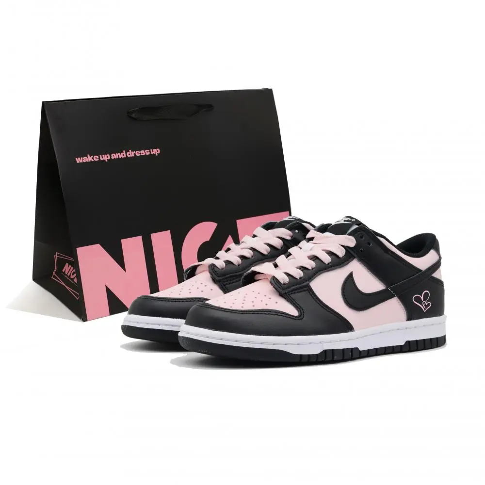 Nike Dunk Sweetheart Abrasion Resistant Low top Skateboard Shoes Unisex Black Pink