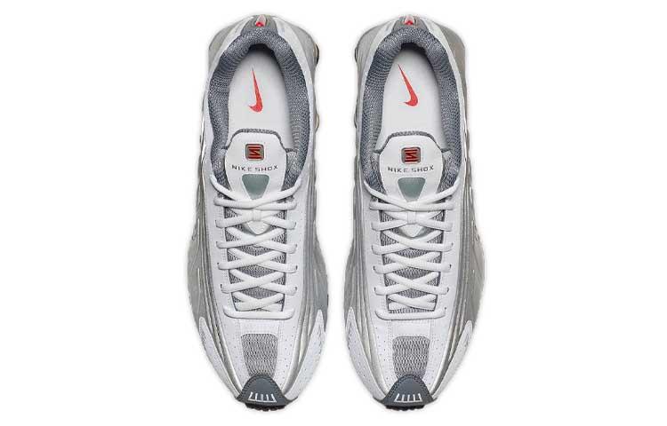 Nike Shox R4 Metallic Silver Comet Red 2018
