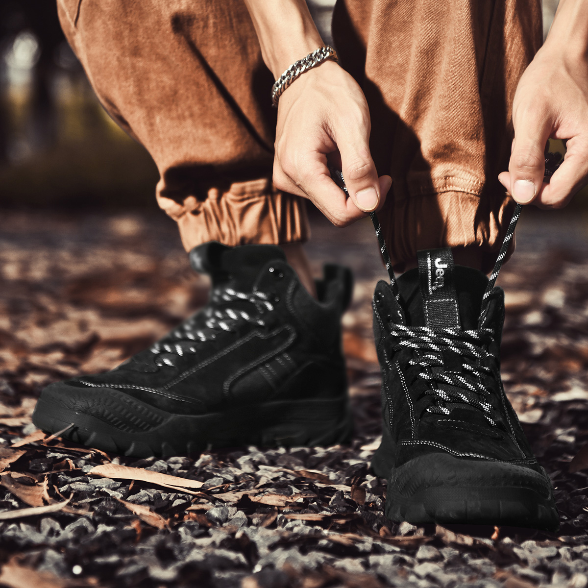 Jeep Mid Top Outdoor Shoes Men's Black купить в интернет-магазине Yoocart с быстрой доставкой по России.