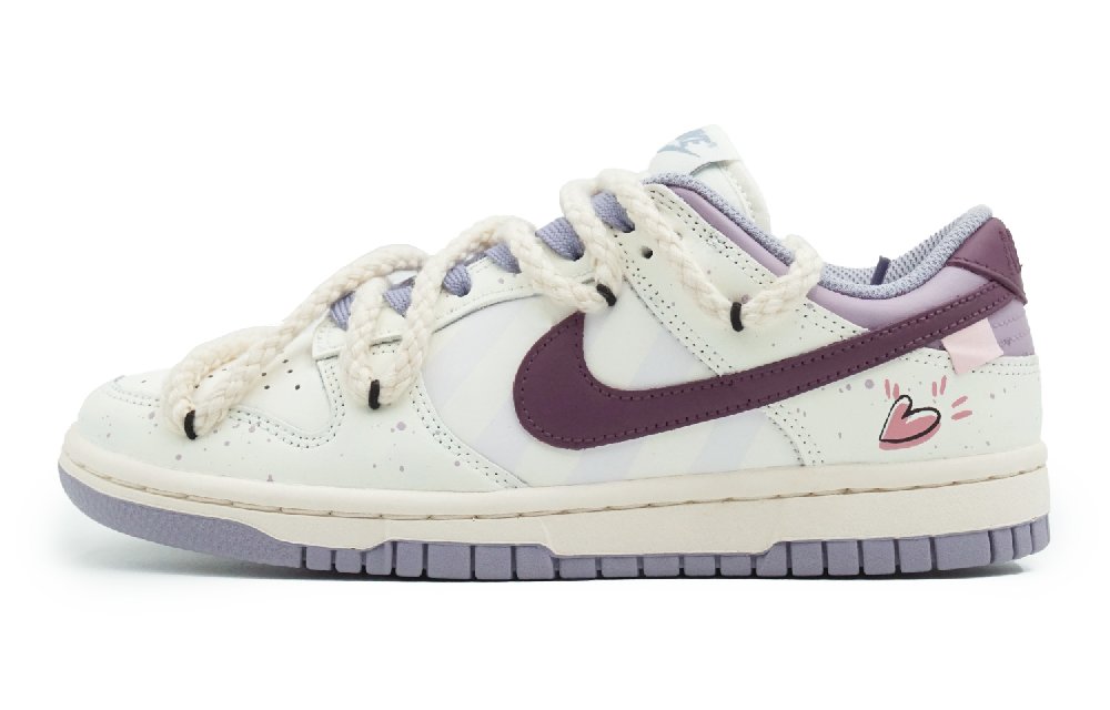 Nike Dunk Skateboard Shoes Women's Low-Top White Purple