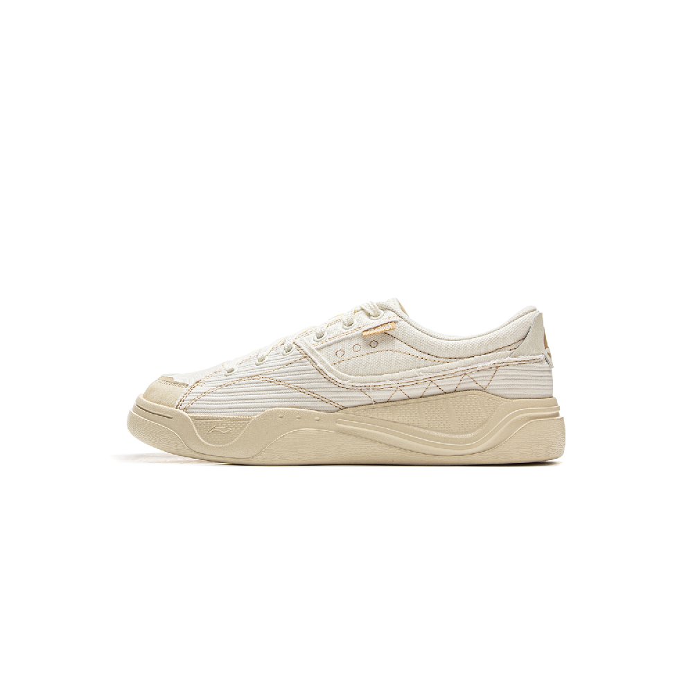 LiNing Anti Slip Wear Resistant Low Top Canvas Shoes Unisex Ecru