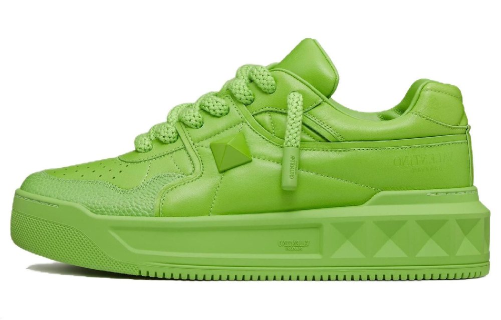 Valentino One Stud Low Top Skateboard Shoes Men's Green