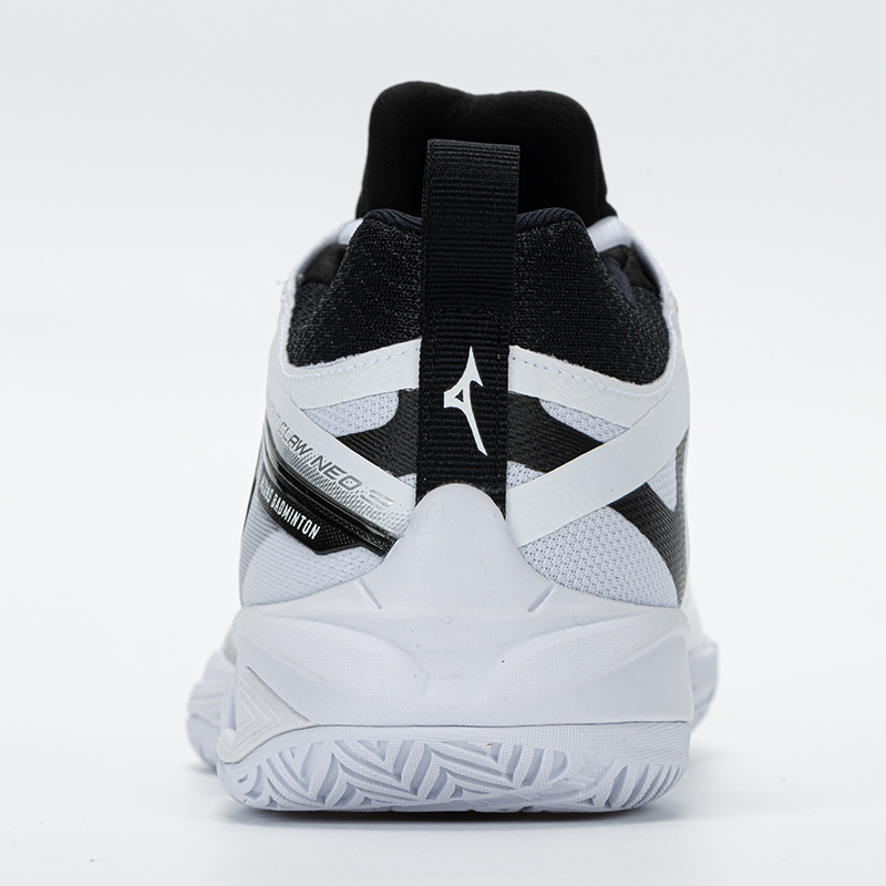 Mizuno WAVE CLAW NEO 3 Badminton Shoes Unisex Low top White/Black купить в интернет-магазине Yoocart с быстрой доставкой по России.
