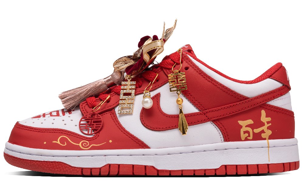 Nike Dunk Customized For Love, Love Tokens Love Forever Slip Resistant Low Top Skateboard Shoes Women's Red