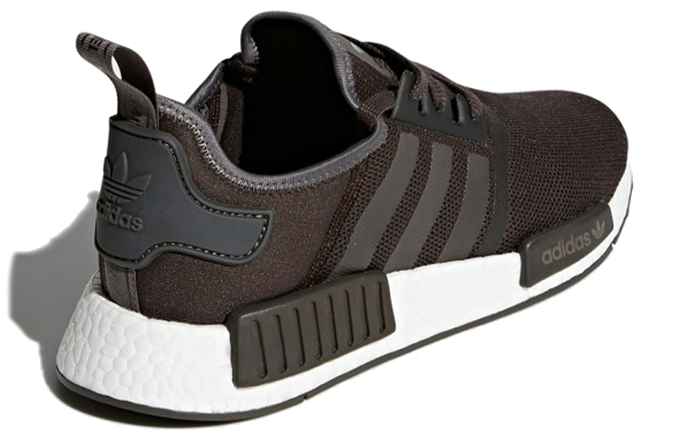 Adidas Nmd R1 Trace Grey Metallic купить в интернет-магазине Yoocart с быстрой доставкой по России.