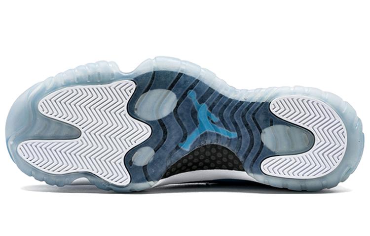 Jordan 11 Retro Pantone купить в интернет-магазине Yoocart с быстрой доставкой по России.