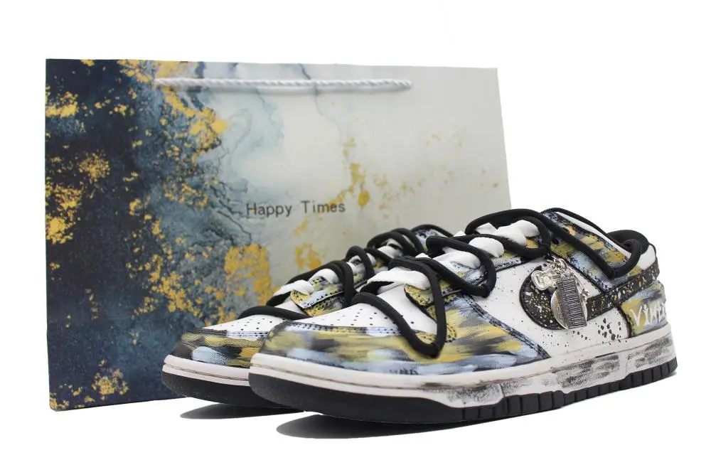 Nike Dunk Gold Mining In The Waves Coverage Abrasion Resistant Low Top Skateboard Shoes Unisex Black Gold