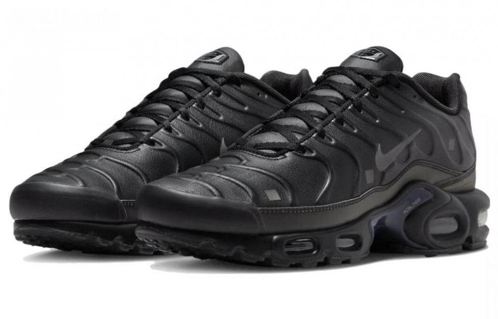 Nike Air Max Plus A COLD WALL Black купить в интернет-магазине Yoocart с быстрой доставкой по России.