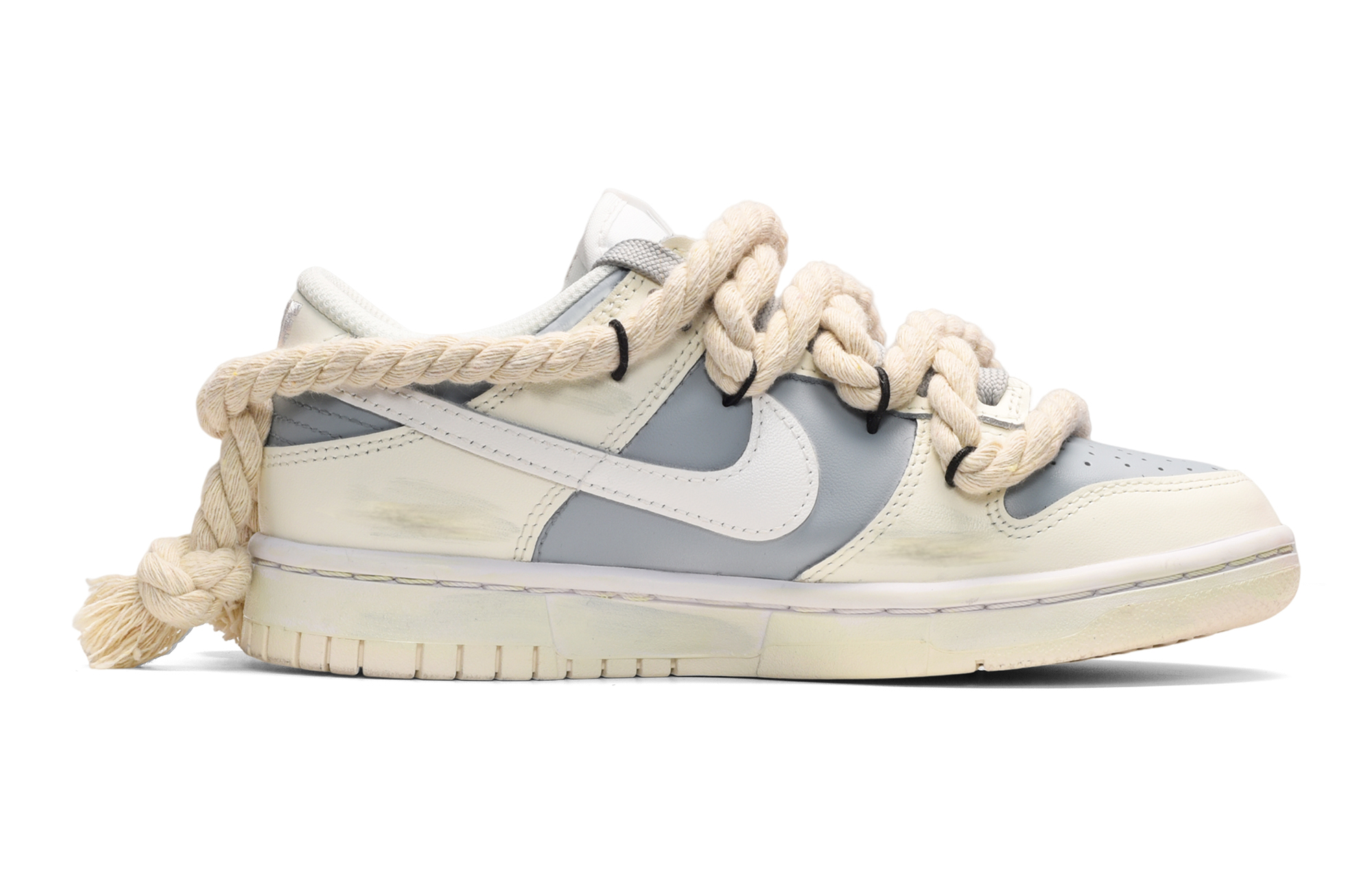 Nike Dunk Low-Top Skateboard Shoes Women's Gray White Yellow купить в интернет-магазине Yoocart с быстрой доставкой по России.
