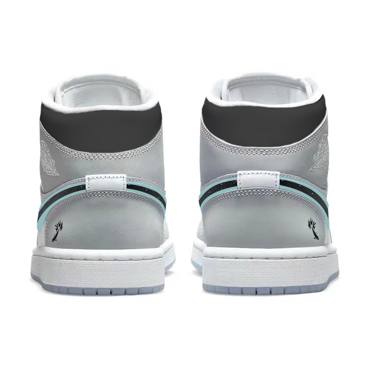 Jordan Air Jordan 1 Vintage Basketball Shoes Women's Mid top White/Gray купить в интернет-магазине Yoocart с быстрой доставкой по России.